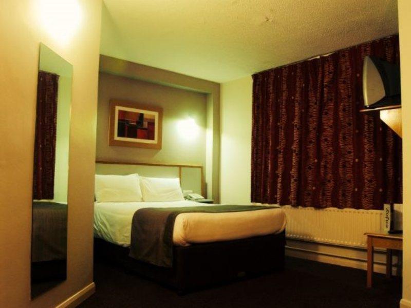 Limerick City Hotel Esterno foto